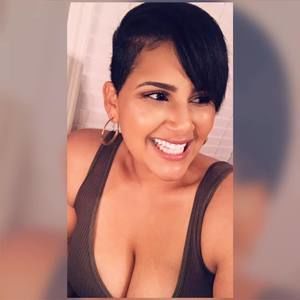 Meet your Posher, Elisamari